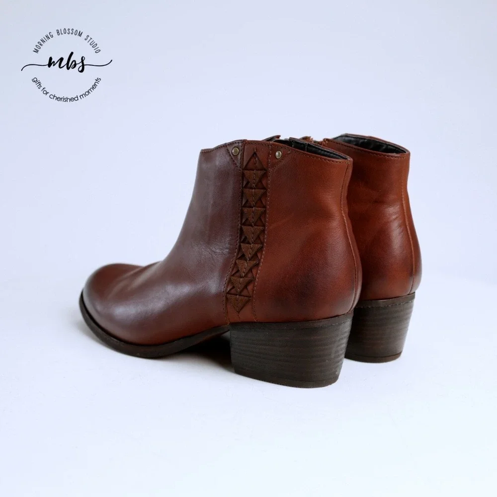 Clarks Maypearl Leather Side Zip Boots Brown Women 8